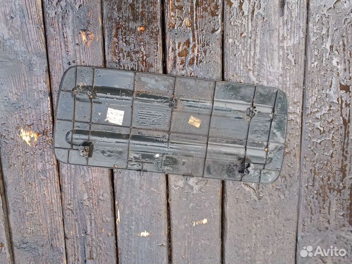 Заглушка накладки 5 ой двери Хонда срв 2 Honda CRV