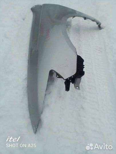 Крыло переднее Хонда аккорд 7