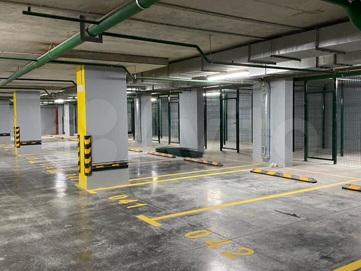 Машиноместо, 14 м²