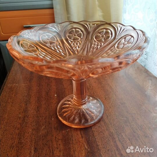 Ваза для фруктов на ножке цветное стекло СССР