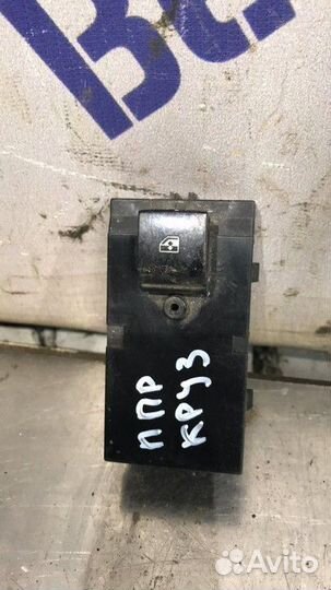 Кнопка стеклоподъемника передняя правая Chevrolet