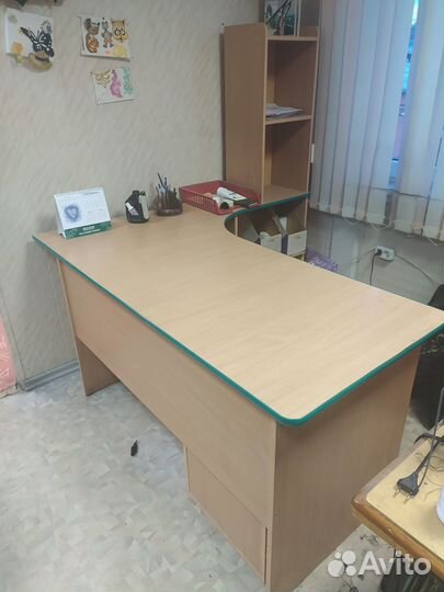 Письменный стол угловой б/у