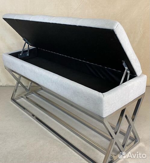 Банкетка в прихожую 