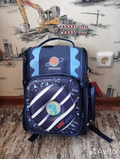 Рюкзак школьный новый