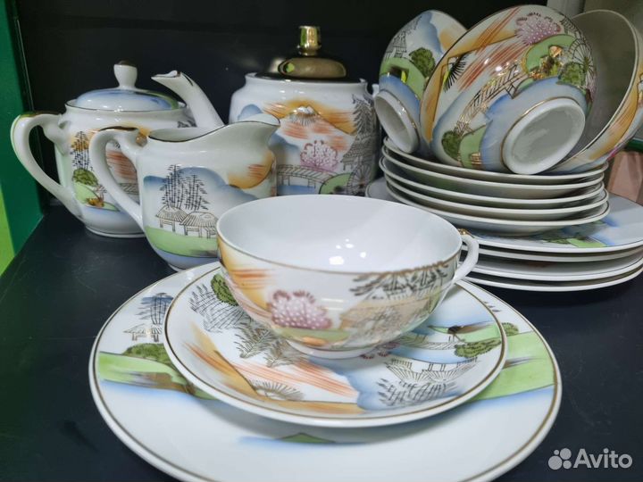 Чайный сервиз Мельница на озере, Hand painie