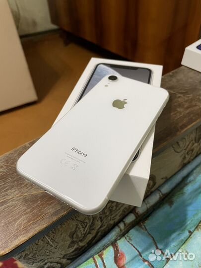 iPhone Xr, 64 ГБ