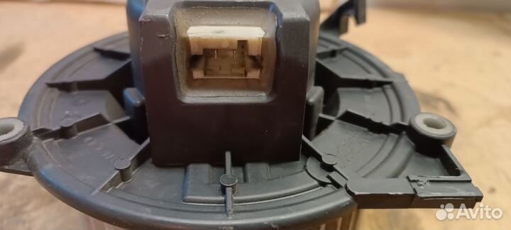 Моторчик печки к Iveco Daily 6