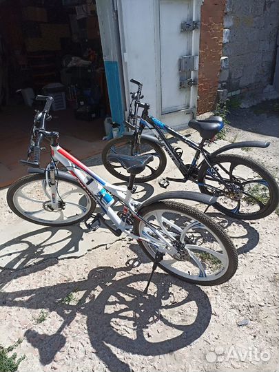 Продам два велосипеда.Каждый по 8000 тысяч