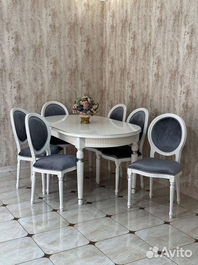 Стол и стулья от производителя. В наличии
