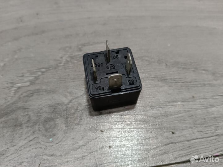 Реле Оригинал VAG № 447 - 6U0906061A