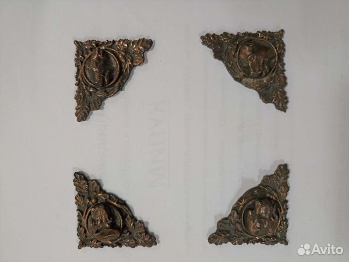 Накладки на уголки книги, картины животные