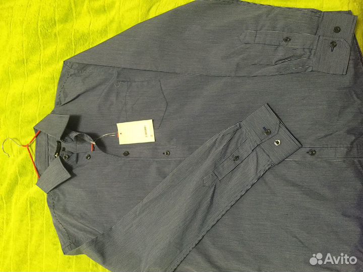 Рубашки мужские новые