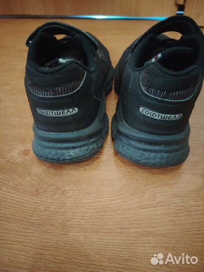 Кроссовки капика