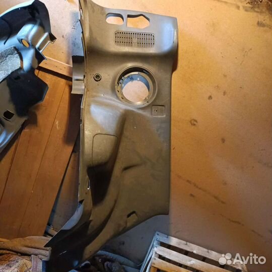 Обшивка багажника honda CR-V rd1