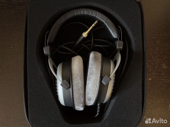 Beyerdynamic DT 990 Edition 250 Ом