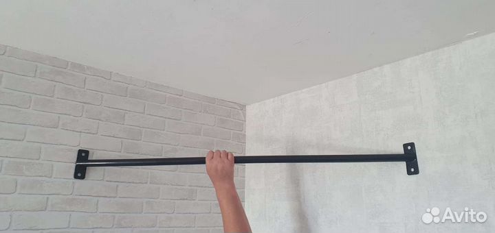 Турник угловой в угол комнаты