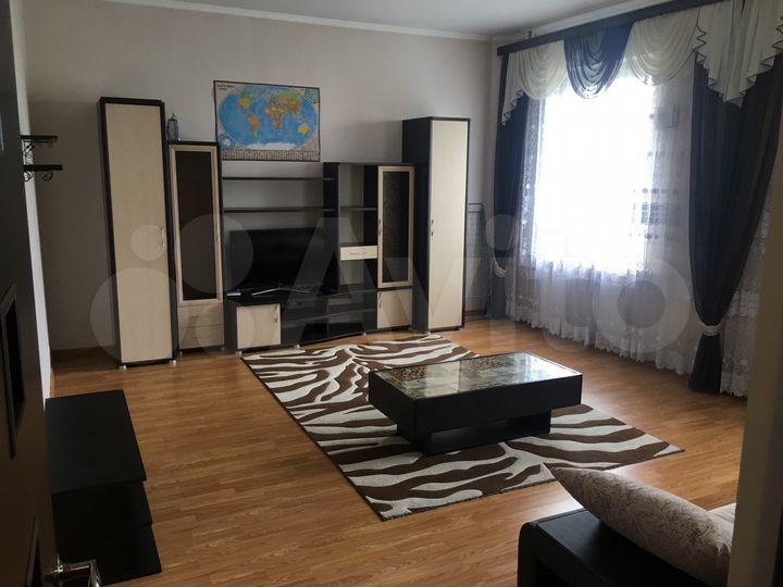 Квартиры возле октябрьской. Квартиры около цирка. 380 - 123317, 3-я красногвардейская ул. Квартиры возле октябрьской. Волковский проспект 124 двухкомнатная квартира.