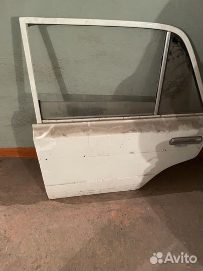 Дверь задняя левая