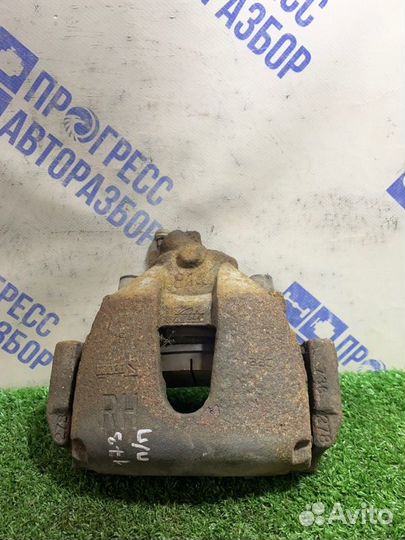 Суппорт передний правый Ford Focus 2 хэтчбек 1.6