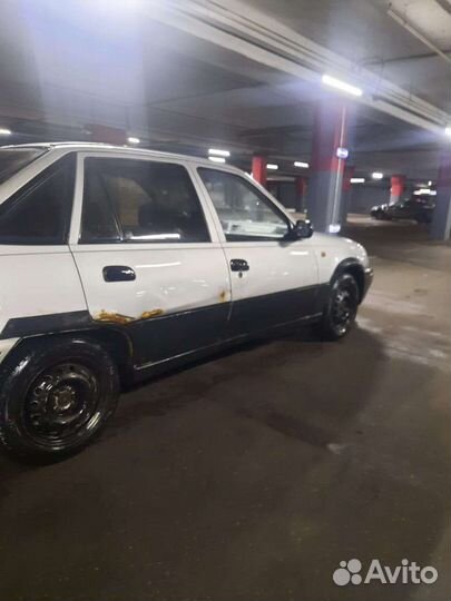 Daewoo Nexia 1.5 МТ, 2004, 265 885 км