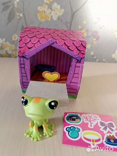 Littlest pet shop