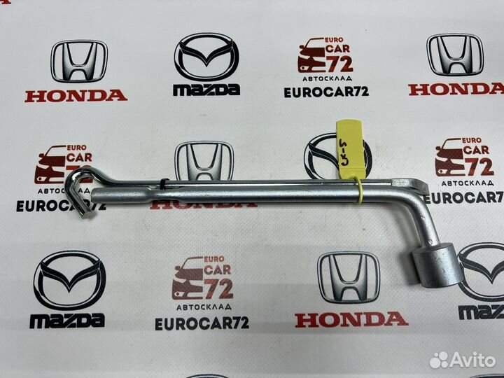 Ключ баллонный Mazda CX-5 KE 2012-2017