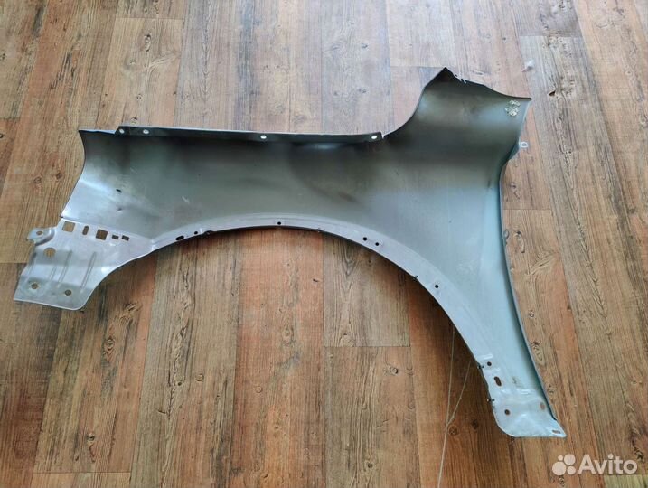 Правое переднее крыло Volvo XC90
