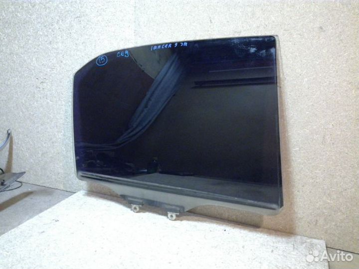 Стекло двери заднее правое Mitsubishi Lancer 9 1.6