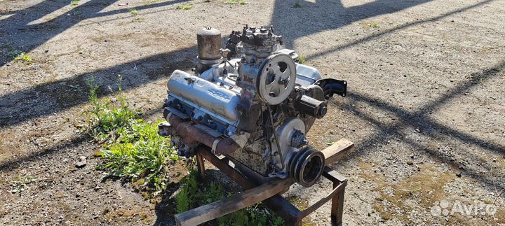 Двигатель на ЗИЛ 130