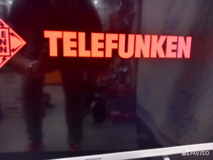 Телевизор Telefunken TF-LED32S58T2S