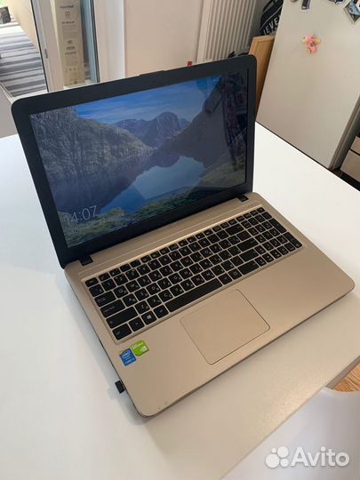 Ноутбук asus X540LJ