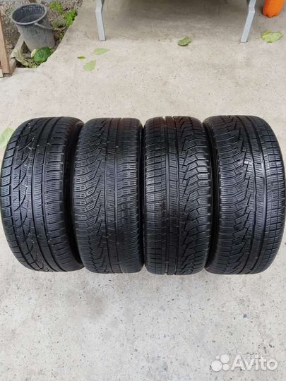 Hankook Winter I'Cept Evo2 W320 215/45 R17