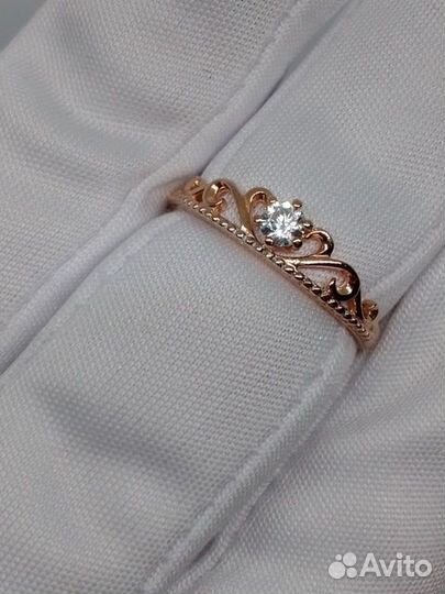 Золотое кольцо с фианитом 16,5р