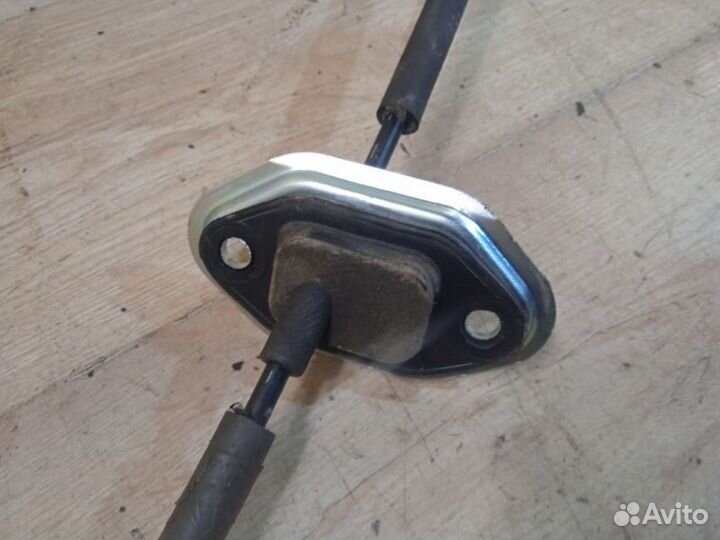 Трос кпп Hyundai Solaris sedan 1.6 2011