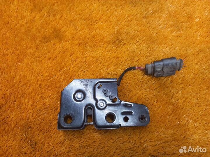Замок капота Volkswagen Touareg 7L BMV 2007