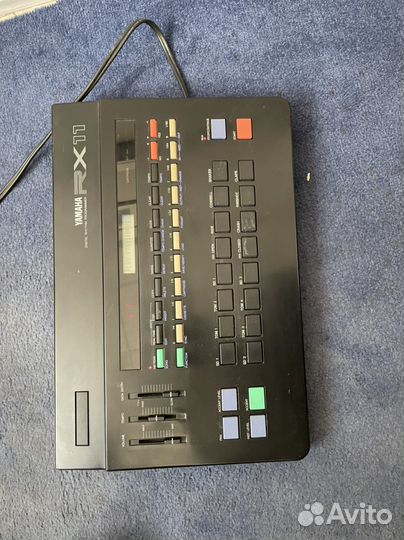 Драм машина Yamaha RX11