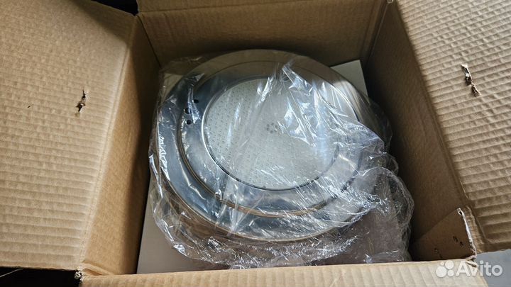 Прожектор для бассейна