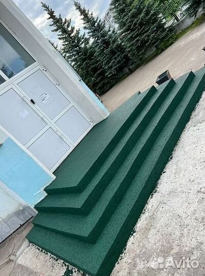 Резиновое покрытие для спортивных площадок
