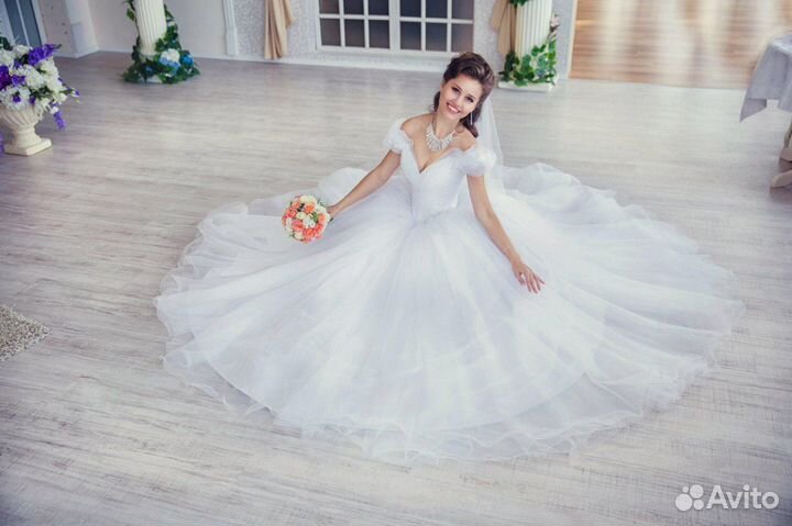 Продаю свадебное платье