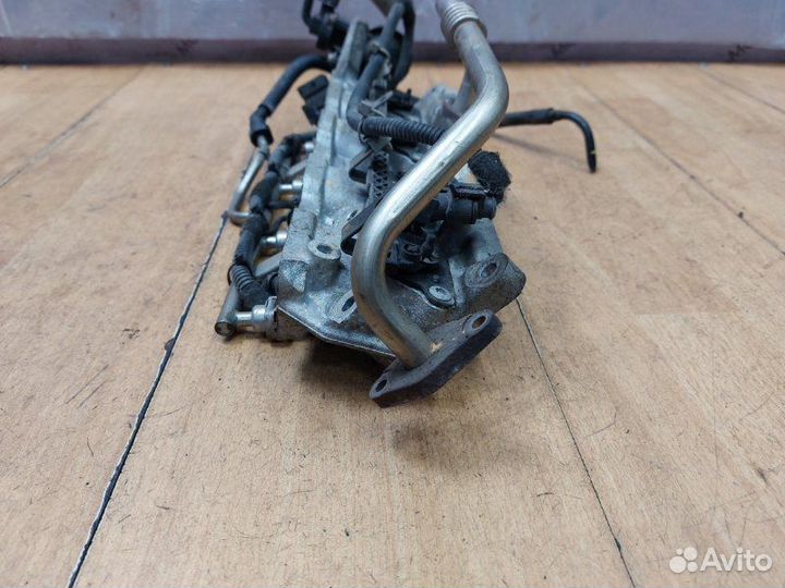 Коллектор впускной Opel Zafira B минивэн Z16XEP