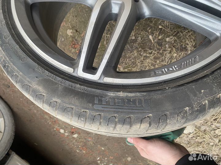 Pirelli Cinturato P7 245/40 R19 98Y