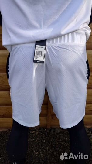 Шорты adidas мужские l