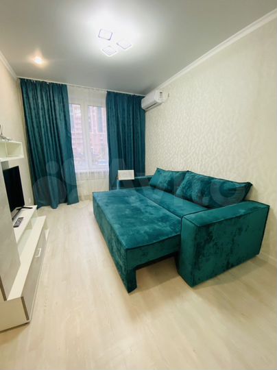 2-к. квартира, 45 м², 1/20 эт.