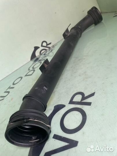 Патрубок интеркулера Volkswagen Touareg 7L дорест