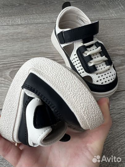 Сандали босоногие детские