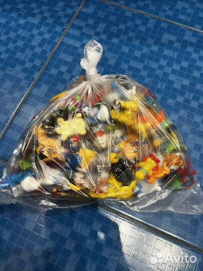 Игрушки из киндер сюрприза пакетом