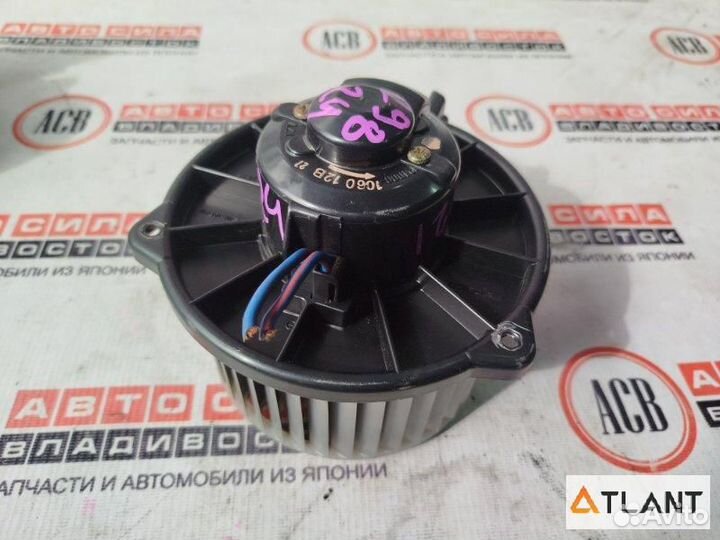 Мотор печки toyota funcargo