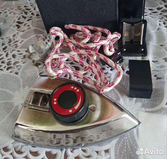 Утюг дорожный