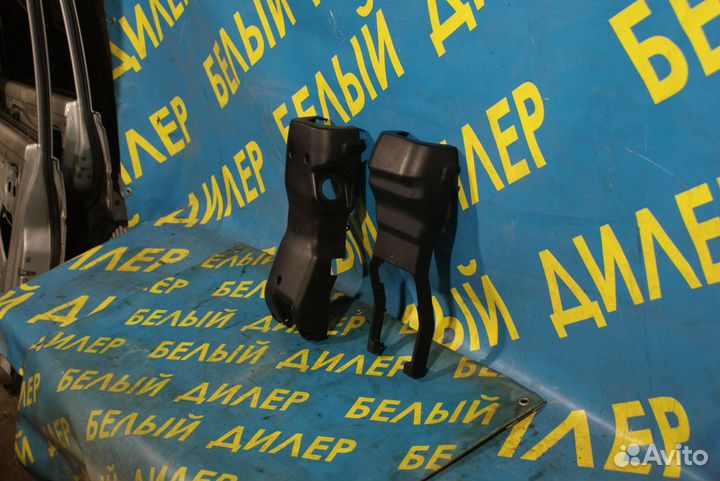 Кожухов рулевой колонки Hyundai Galloper jkc4