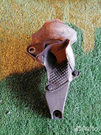 Опора кпп (подушка) правая 8D0399114AJ Audi A4 B6